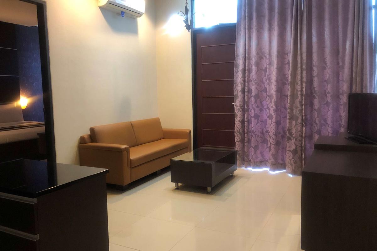 Kyriad Sadurengas Hotel Tanah Grogot Exterior photo
